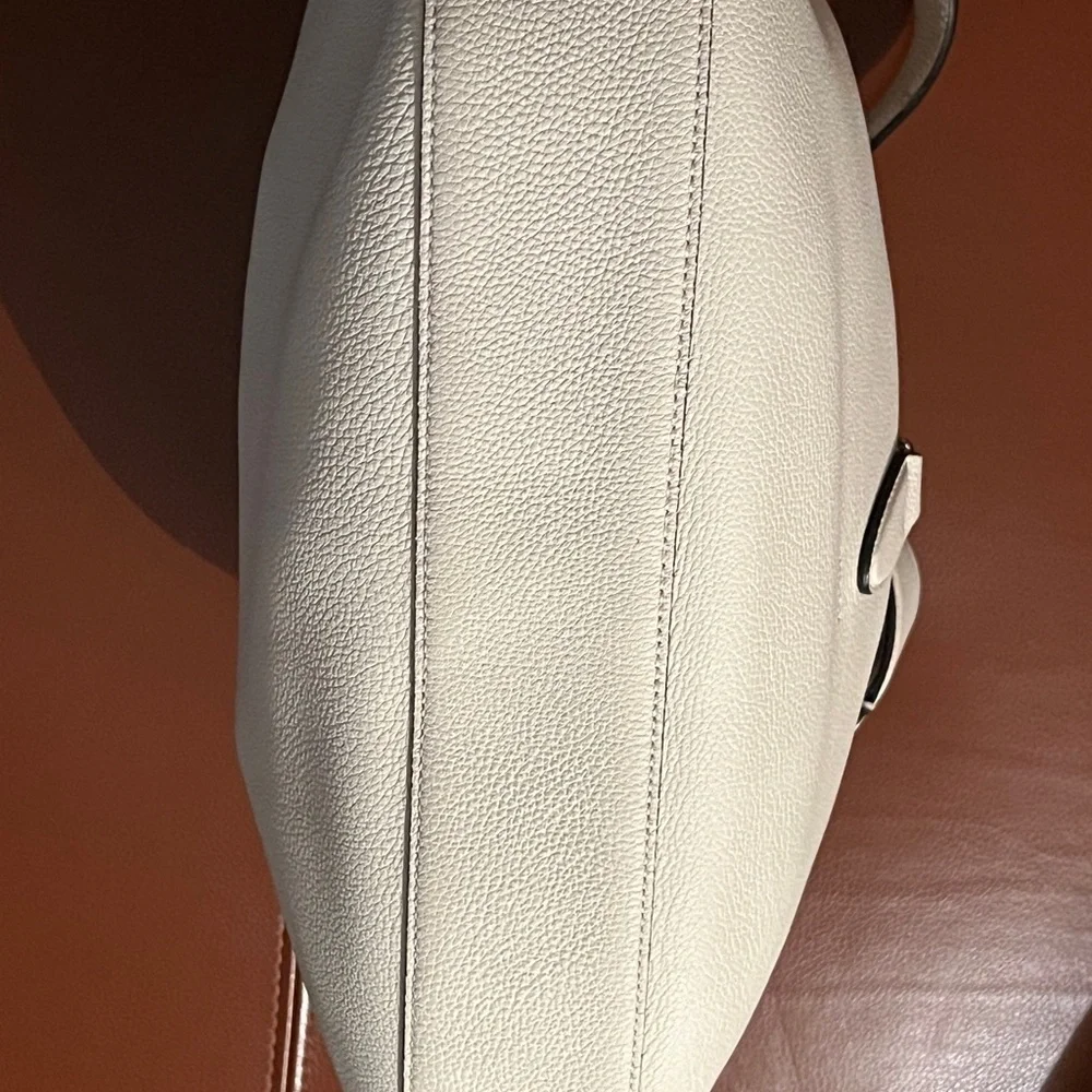 Gucci Handbag-Authentic - Picture 7 of 10